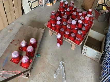 深圳宝安区程经理加购HSD型空气弹簧减震器68台